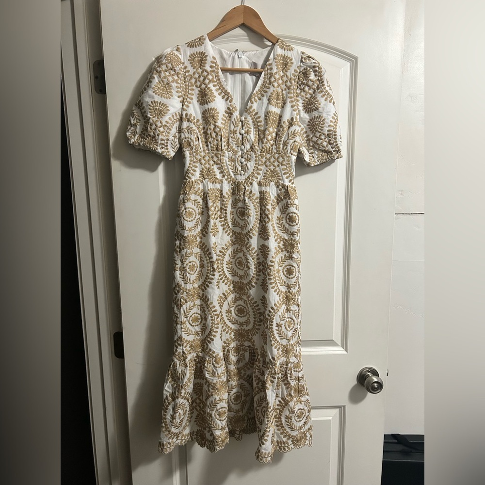 NWT Adelyn Rae Eyelet Embroidered Puff Short Sleeve V-Neck Midi Dress brand new - Picture 2 of 7
